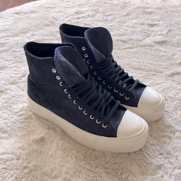 Converse Shoes - Converse Chuck Taylor All Star Platform Sneakers